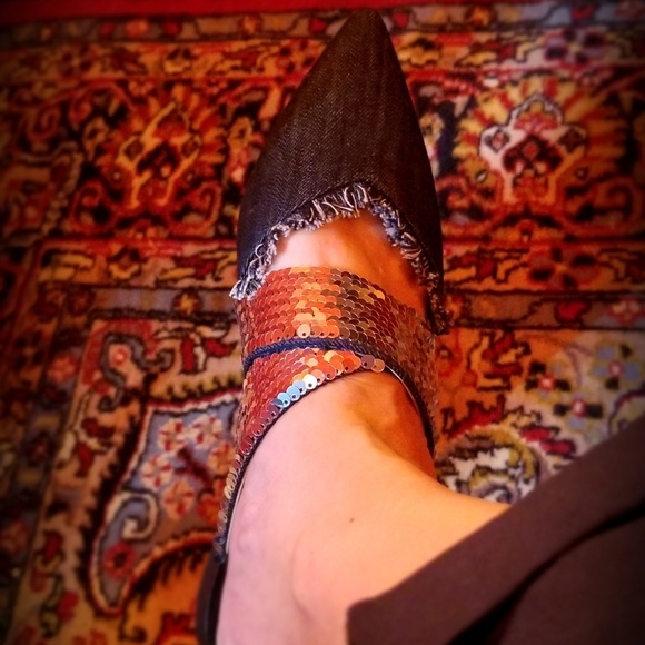 Meet your Posher, Julie - Picture 1 of 1